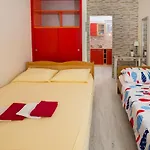 Apartmans And Ana Апартаменты Трогир