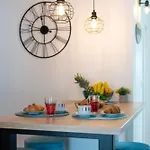 Apartmans And Studios Ana Apartment *