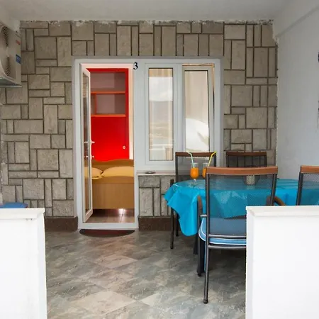 Apartamento Apartmans And Ana *