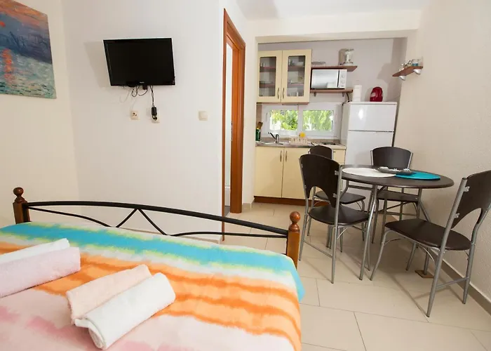 Apartmans And Ana Trogir