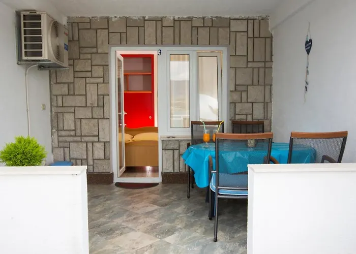 Apartman Apartmans And Ana *