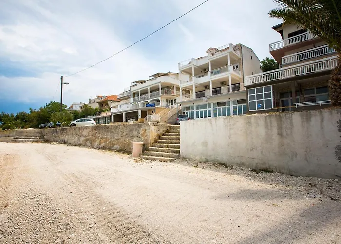 Apartmans And Ana Appartement *