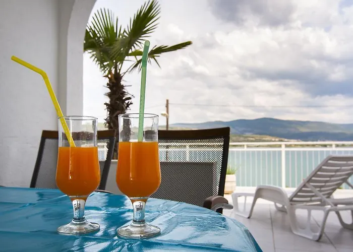 Apartmans And Ana Apartman *