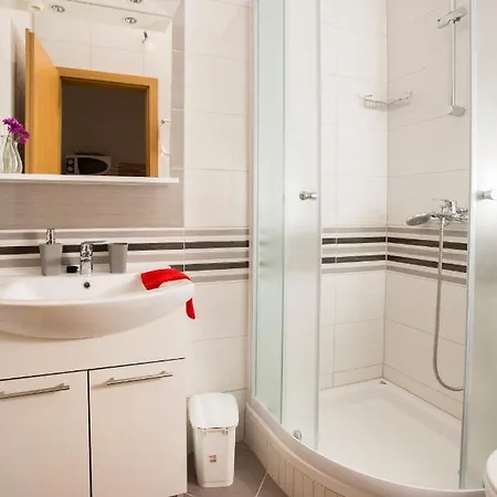 Apartment Apartmans And Studios Ana