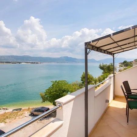 Apartment Apartmans And Studios Ana Trogir